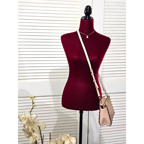 Michael Kors Women's Pale Pink Leather Selma Studded Tote Size Small 1826 - Picture 12 of 14